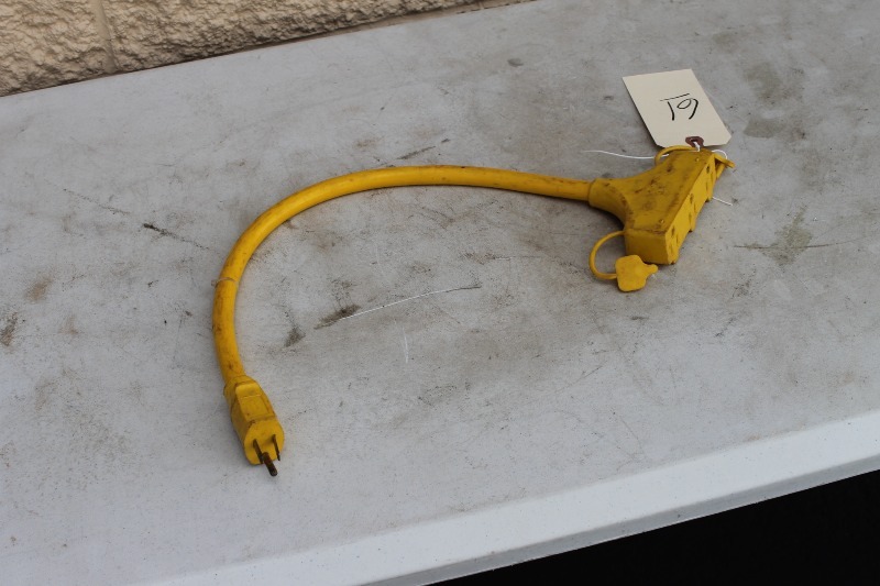 lot 61 image: Extension Cord Multiplier - 12 gauge