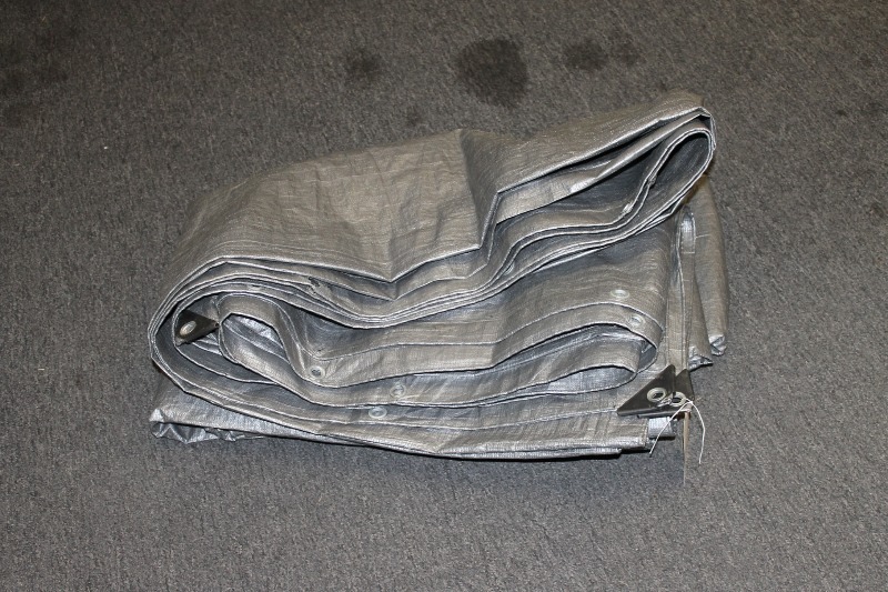 lot 22 image: 18 x 24 Tarp