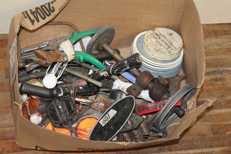lot 117 image: Box of Tools