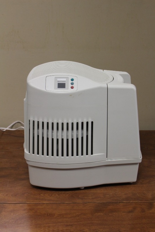 lot 63 image: Humidifier