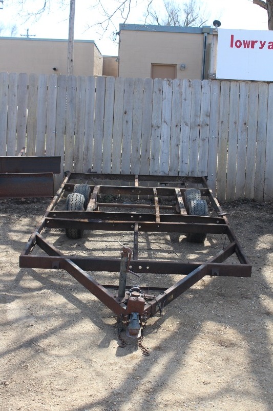 lot 8 image: Trailer