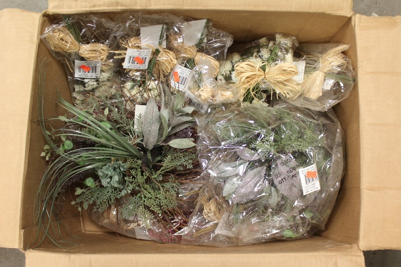 lot 138 image: Faux Foliage