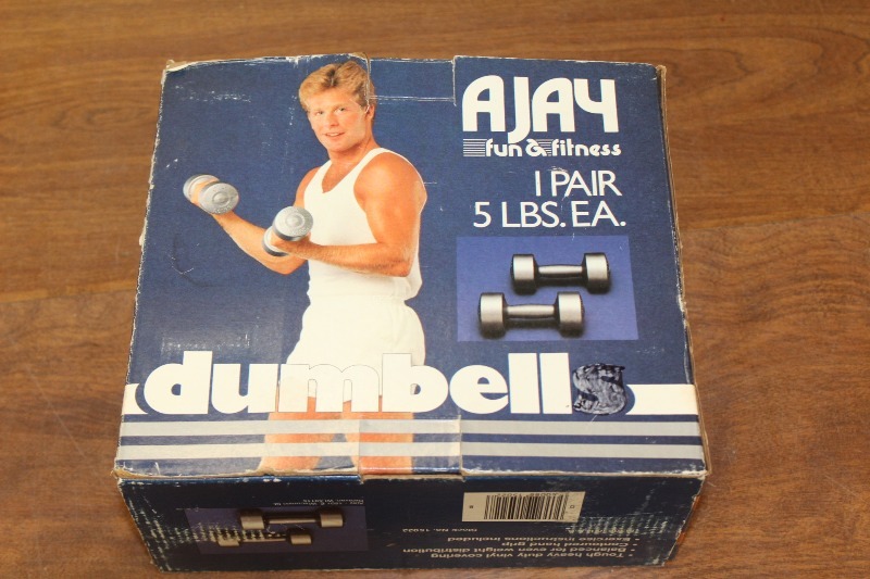 lot 142 image: Dumbbells