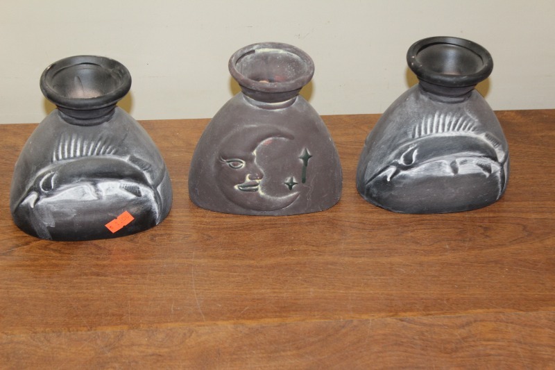 lot 141 image: Pottery