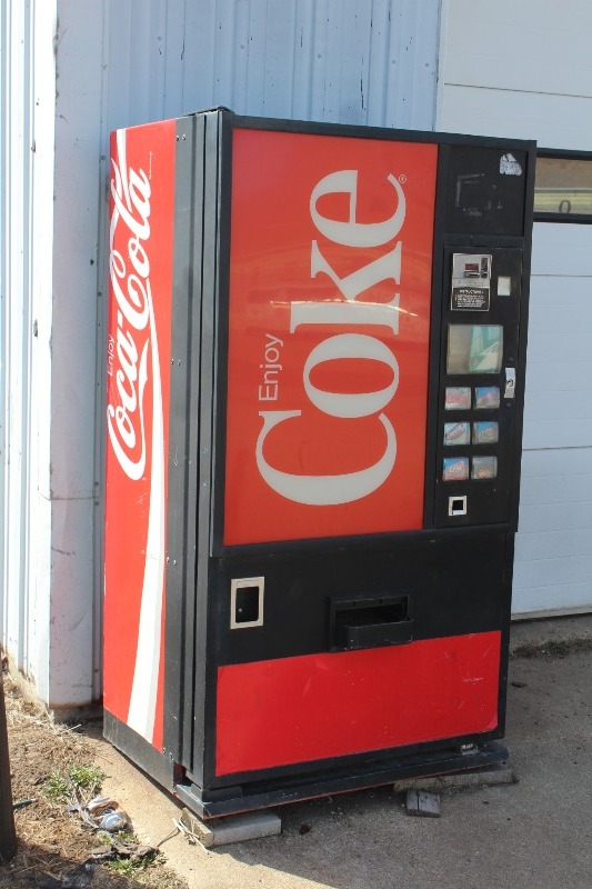 lot 3A image: Coke Machine
