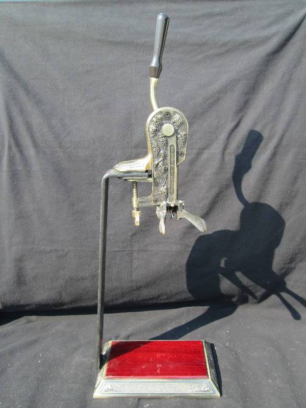 Vinters Reserve Wine Bottle Opner