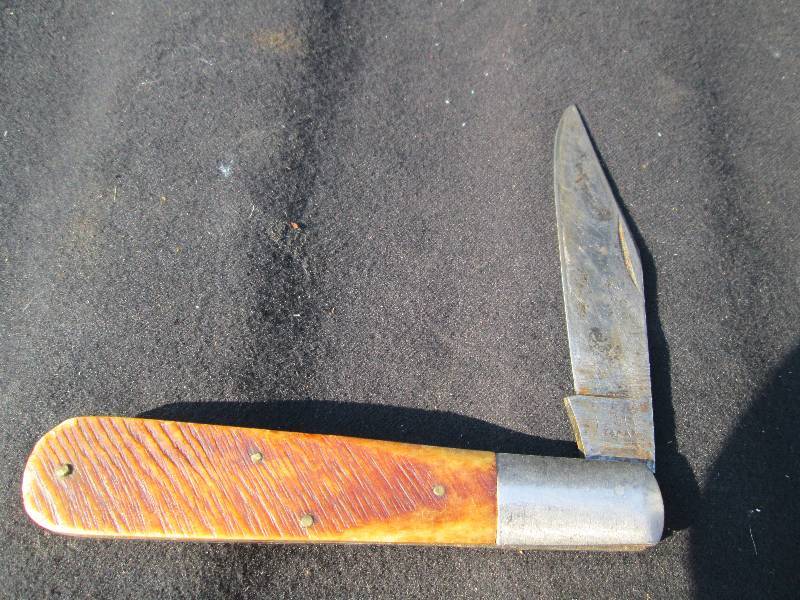Saber Pocket Knife