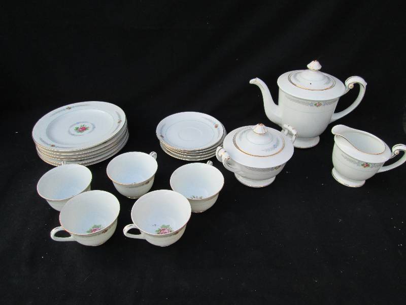 Porcelain Tea Set