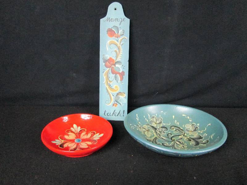 Norwegian Rosemaling Bowls & Sign