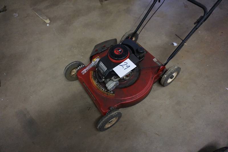 lot 29 image: Murray Convertible Mulcher Lawn Mower