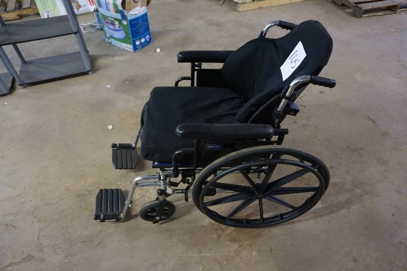 lot 105 image: Invacare Brand Tracer SXS Wheel Chair