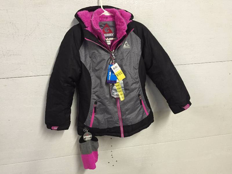 lot 60 image: GETTY WINTER COAT NEW