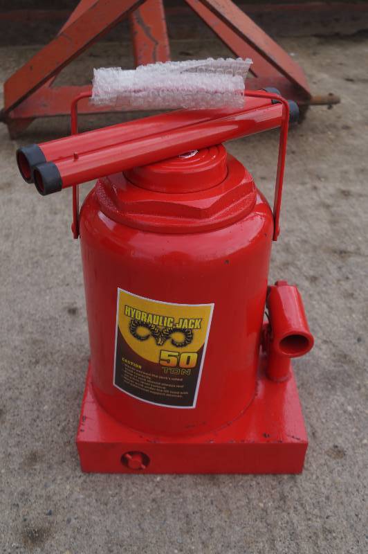 50 Ton Bottle Jack