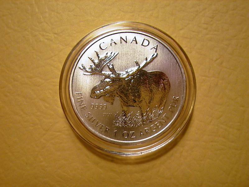 68. 2012 1 oz Silver Canadian Moose Bullion Coin (Wildlife Series) BU