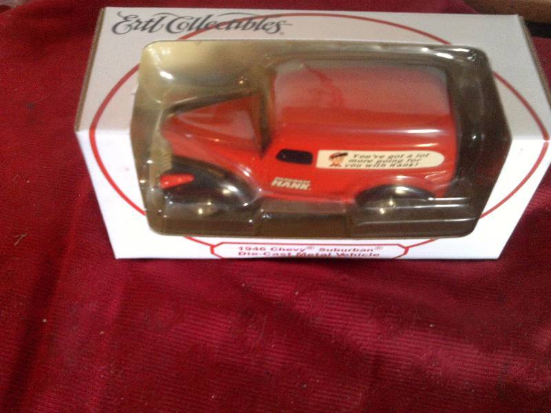 HARDWARE HANK DIE CAST BANK