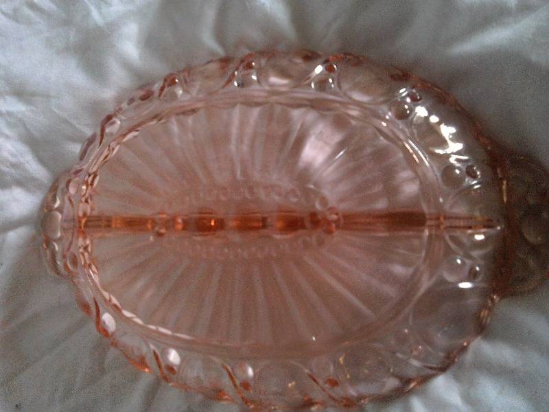 PINK DEPRESSION SPLIT RELISH TRAY