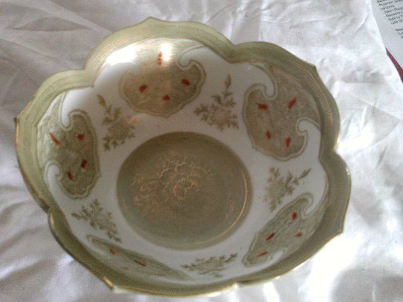 VINTAGE DISH