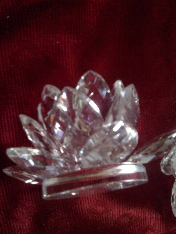2 CRYSTAL FLOWER CANDLE HOLDERS