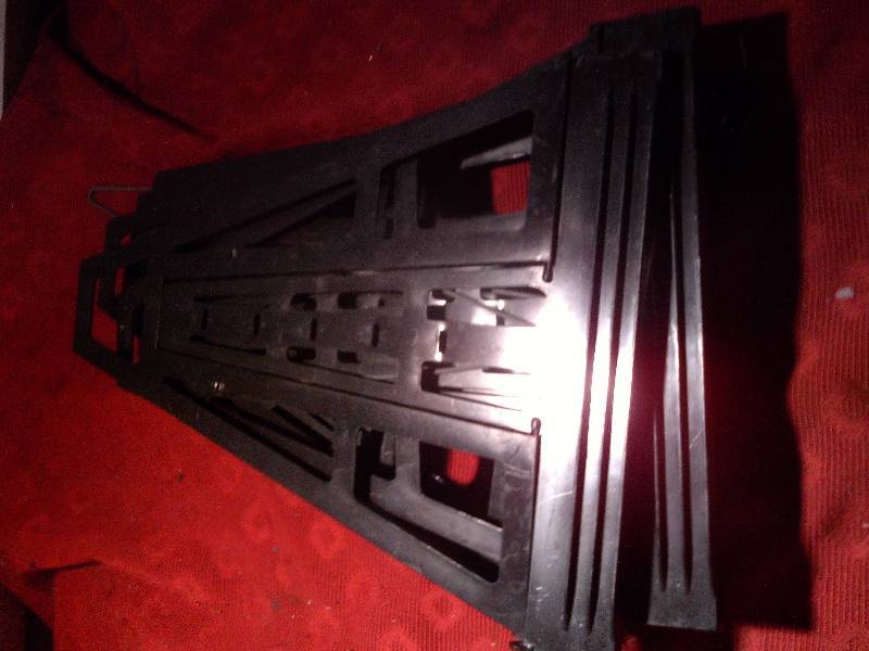 6 plastic typing stands