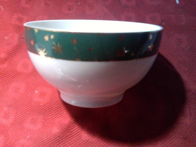 3 christmas bowls