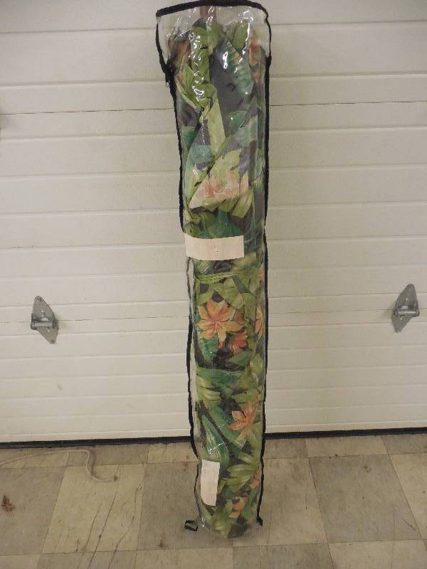 lot 17 image: PATIO UMBRELLA