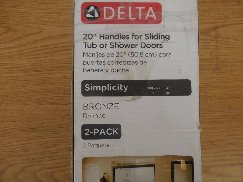 lot 47 image: 2 PACKS OF 20 SHOWER DOOR HANDLES