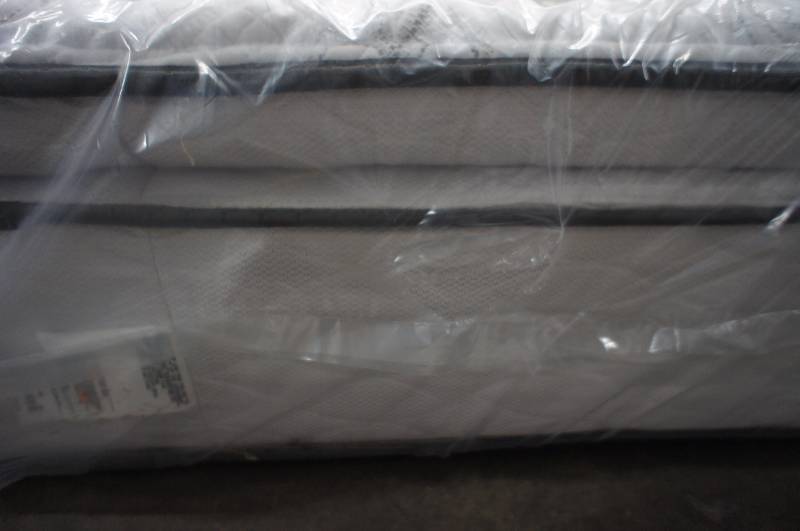 lot 1 image: Serta Perfect Sleeper Gentle Isle Firm Pillow Top Queen Size Mattress