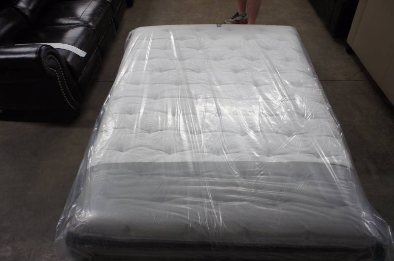 vanderbilt pillow top mattress