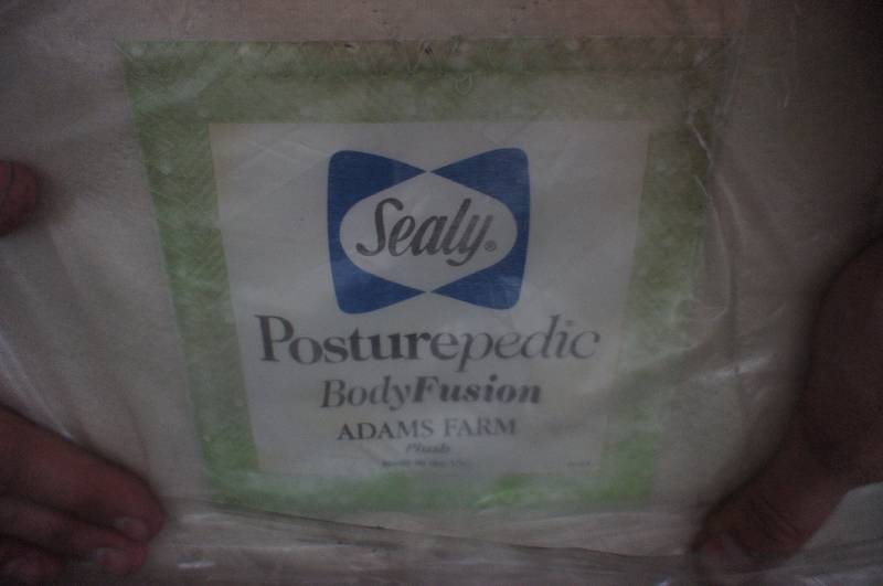 lot 10 image: Sealy Posturepedic Body Fusion Adams Farm Plush Queen Size Mattress
