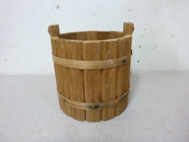 Wood Bucket Dcor