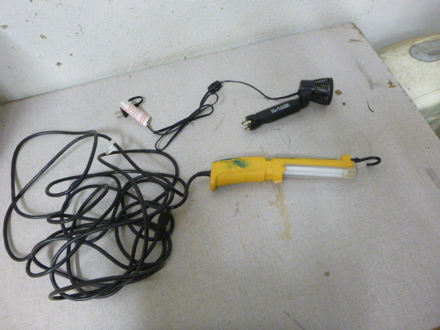2 Portable Lights