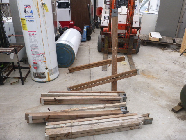 4 Saw Horses