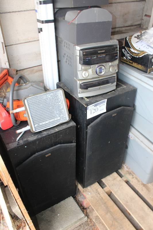 lot 120 image: Lot of Stereo Equipment