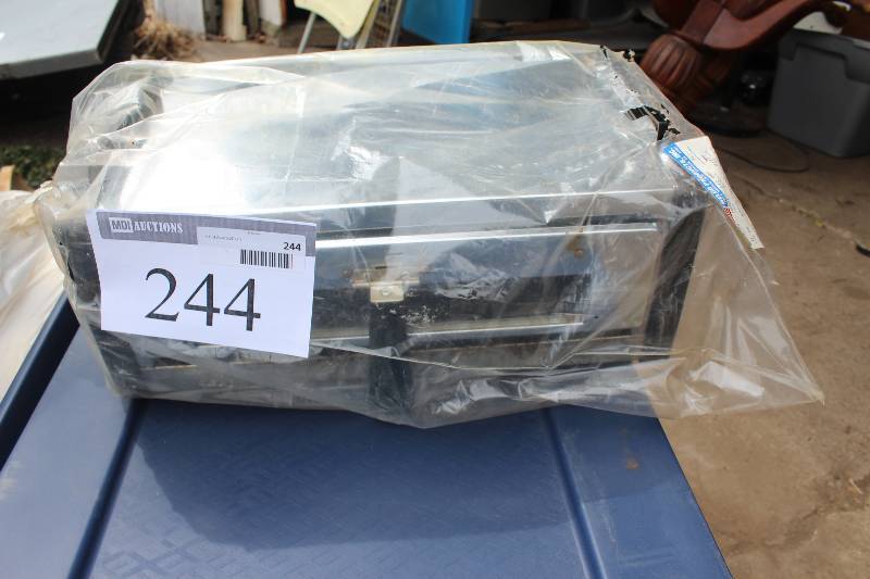 lot 244 image: Toaster Oven