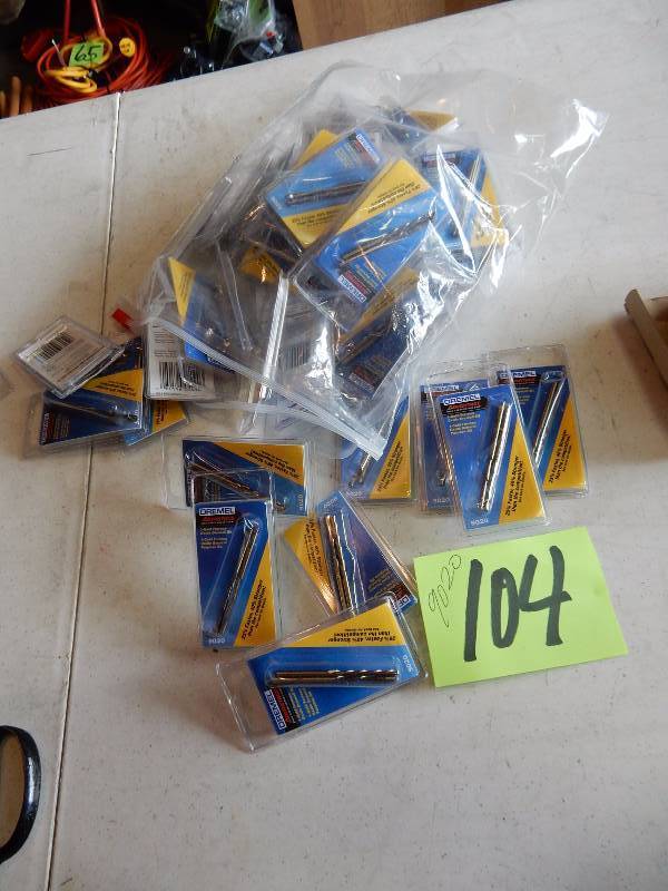 lot 104 image: Lot of 9020 Dremel Bits