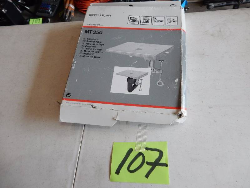 lot 107 image: BOSCH MT 250 Sawing Table