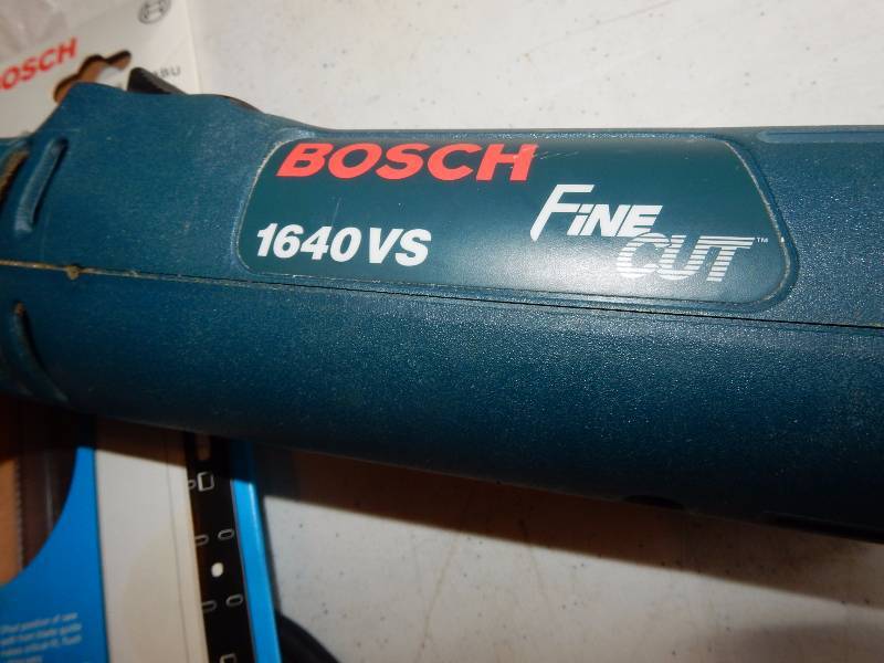 BOSCH FLUSH SAW and 2 extra blades 1640VS Fine Cut TOOLS TOOLS