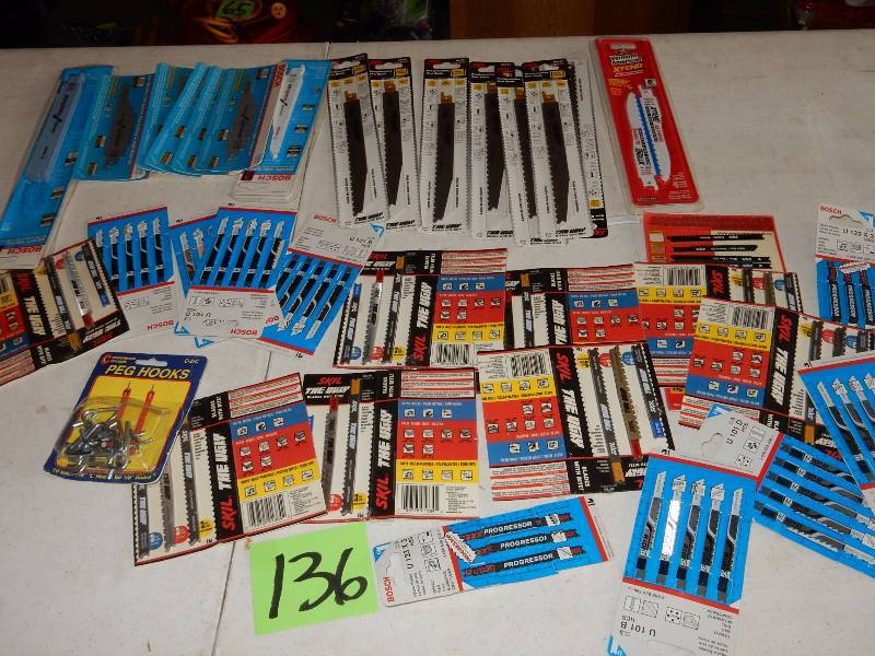 lot 136 image: Large lot of Reciprocating Saw  and Jig saw blades
