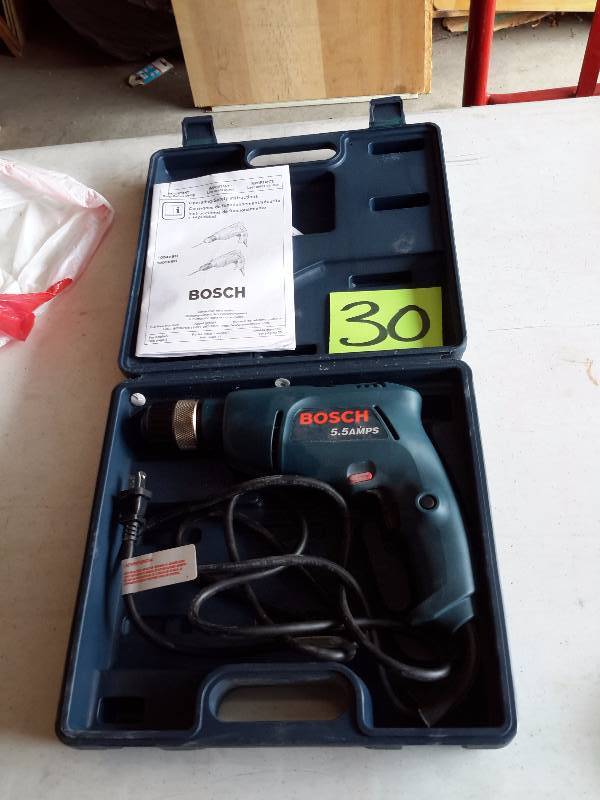 lot 30 image: BOSCH, 5.5 Amp, Electric Drill and case