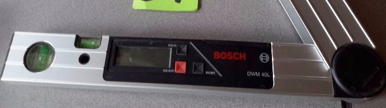 lot 55 image: Bosch DMW 40L Miter finder digital Protractor Angle Finder and Level