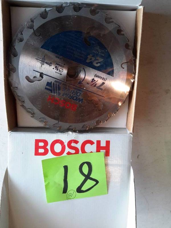 lot 81 image: 10, BOSCH 7 14 in WORM Drive Carbide Blades