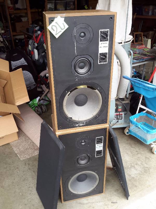 lot 2D image: 2 Jensen Speakers, 15in x 12in x 29 in..