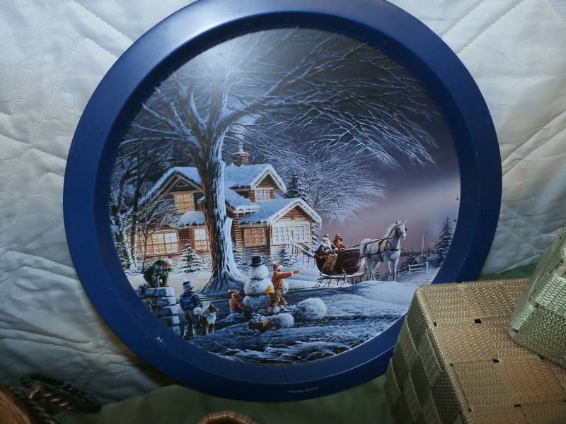 Terry Redlin Plate,sea shells,etc