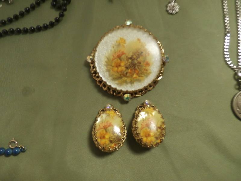 costume jewelry