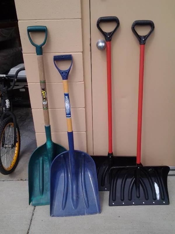 4-Shovels