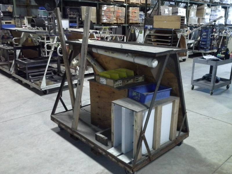 lot 150 image: (1) Rolling Material Carts