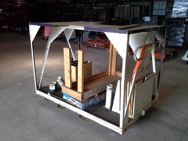 lot 166 image: (1) Rolling Material Carts