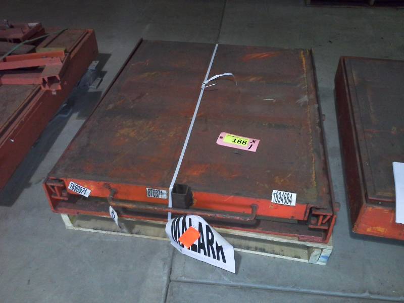 lot 188 image: (1) Pullout Tray for Racking
