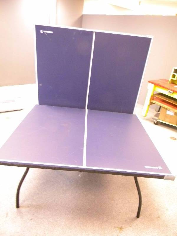 lot 3 image: Ping Pong Table