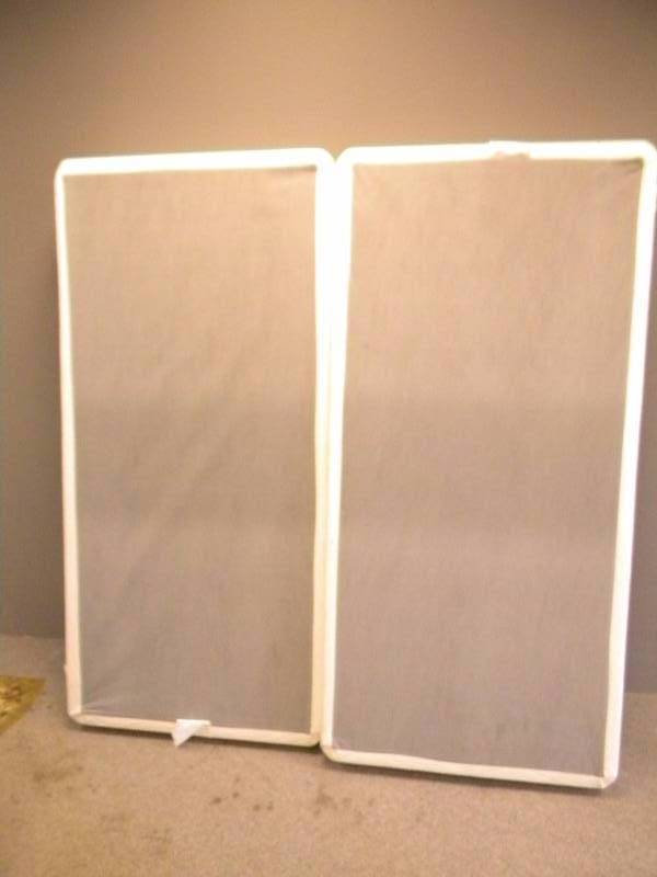 lot 4 image: King Size Box Spring